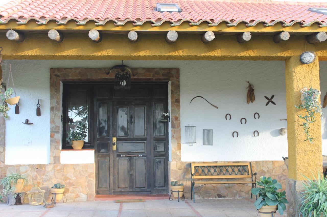 Casa Rural La Coscoja Меріда Екстер'єр фото